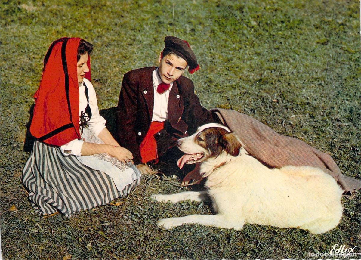 Cartoline: Postal de folclore tradicional en Lourdes, Pirineos franceses