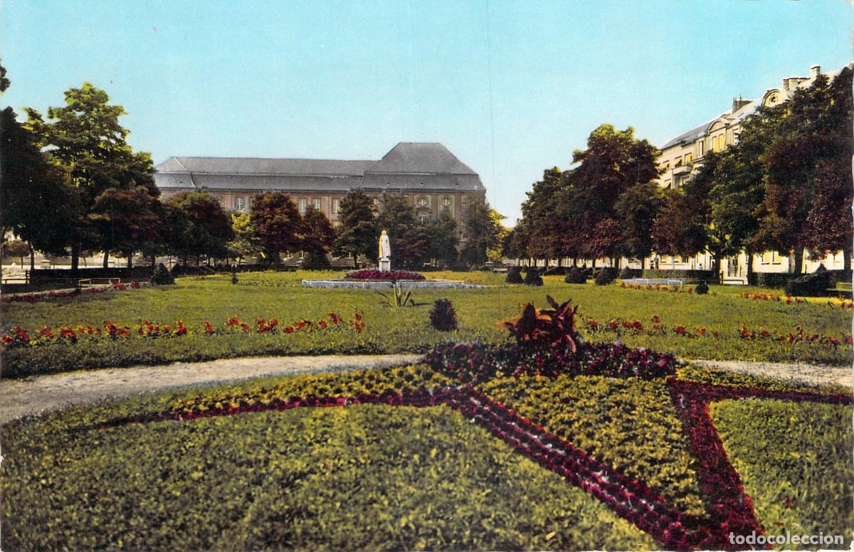 Postkarten: Postal de Thionville Francia Square du Lyc&eacute;e Jardines
