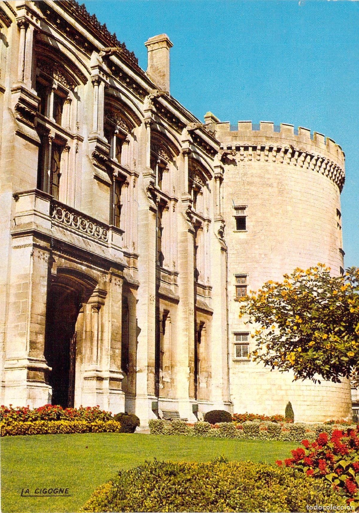 Cartes Postales: Postal de L'H&ocirc;tel de Ville en Angouleme Francia