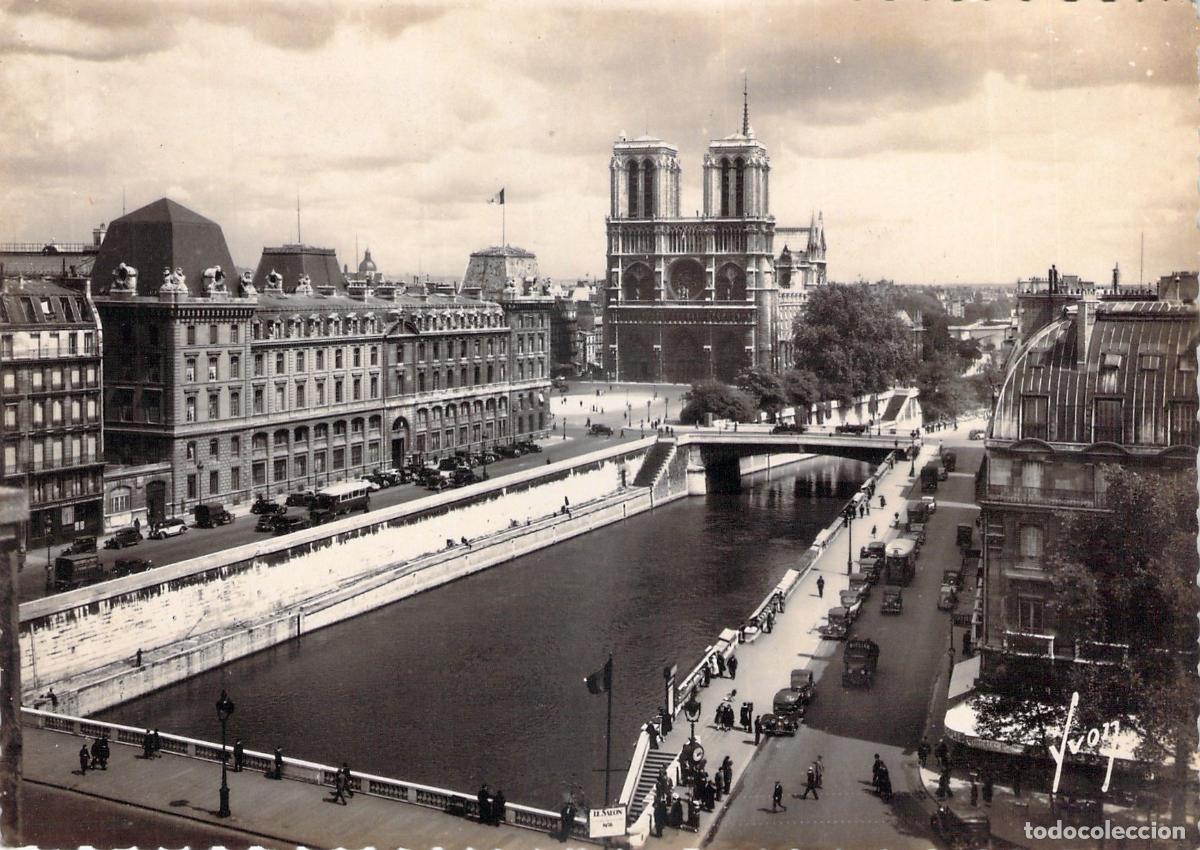 Postcards: Postal de Paris vista de la Catedral de Notre-Dame desde el rio Sena