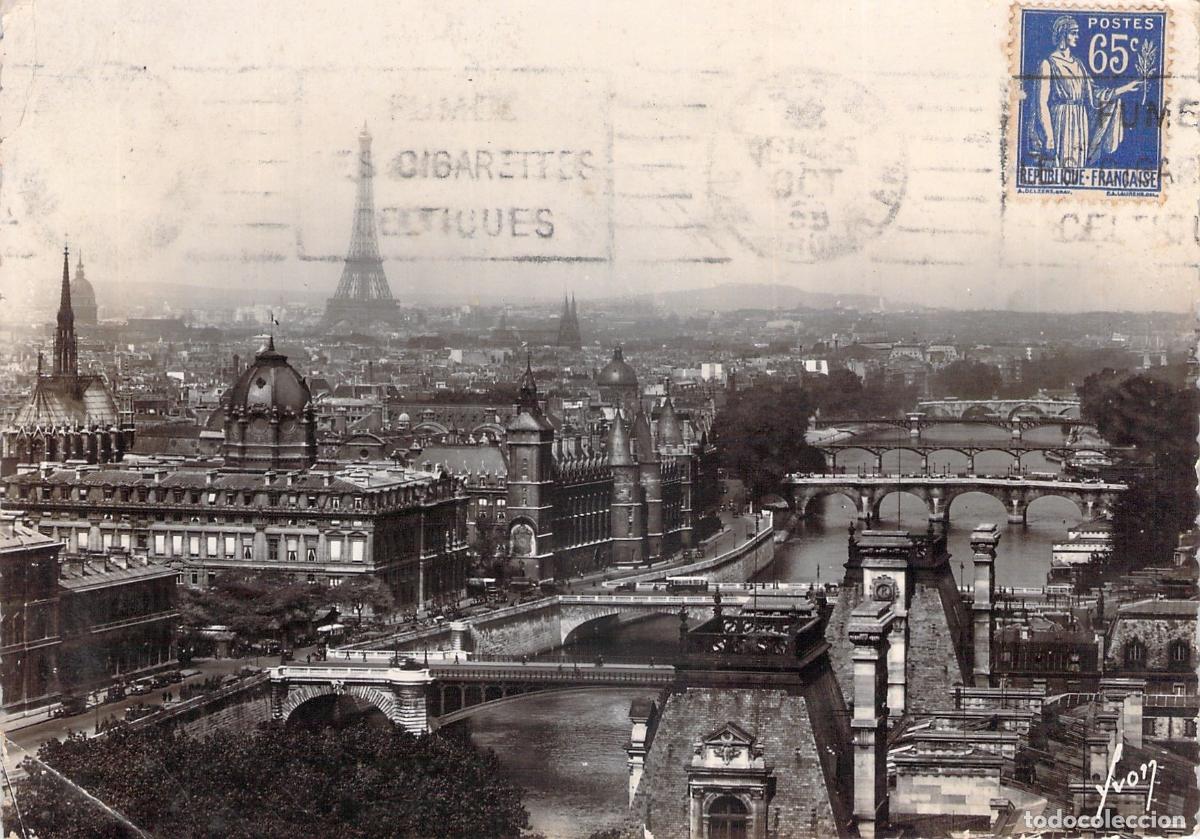 Postcards: Postal de Par&iacute;s con vista a la Torre Eiffel y los puentes