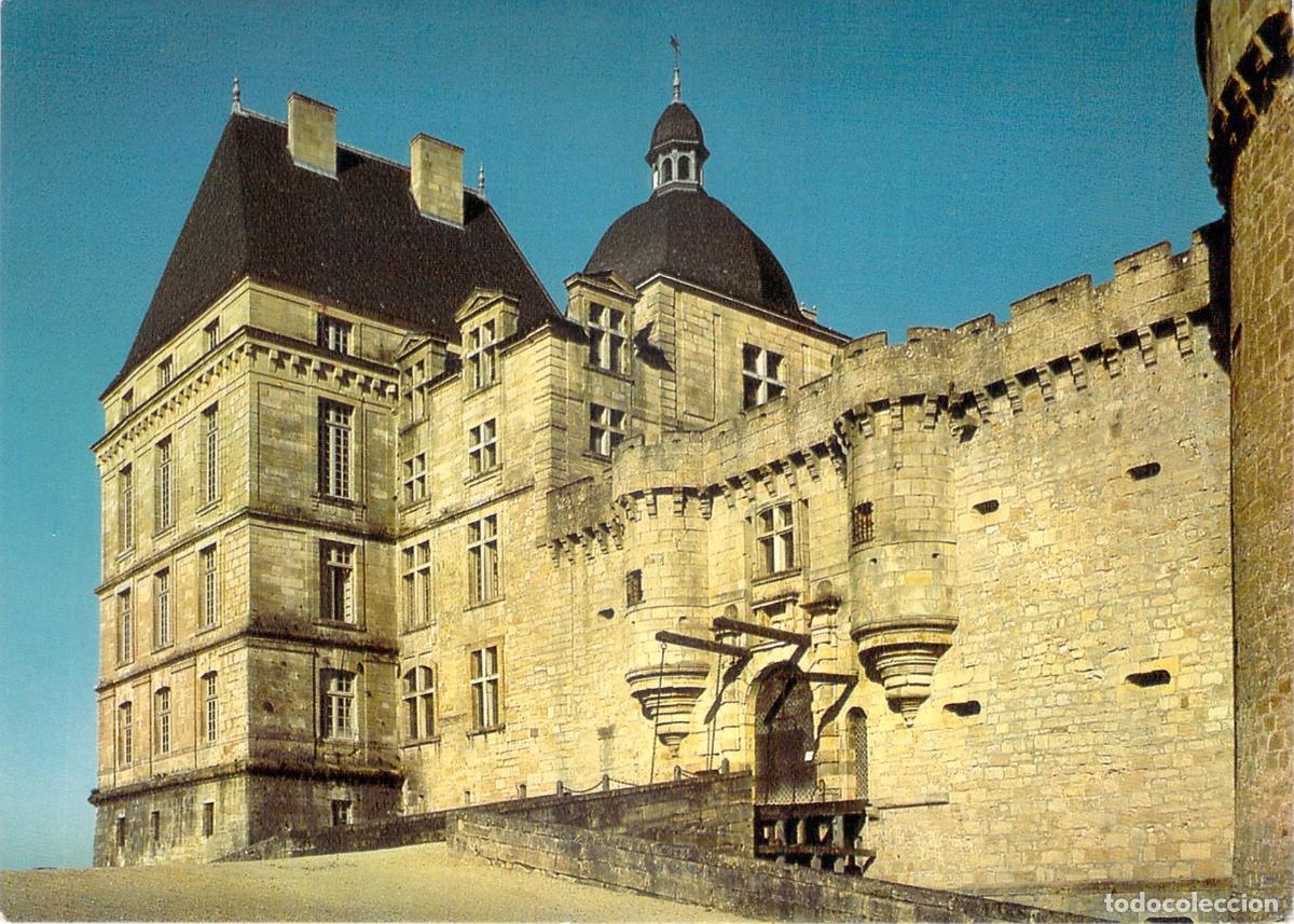 Postcards: Postal del majestuoso Castillo de Hautefort en P&eacute;rigord, Francia