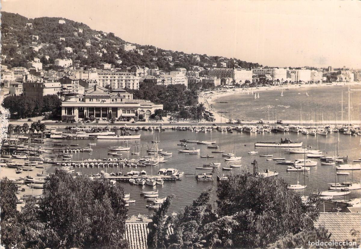 Postales: Postal de Cannes con vista del puerto y La Croisette