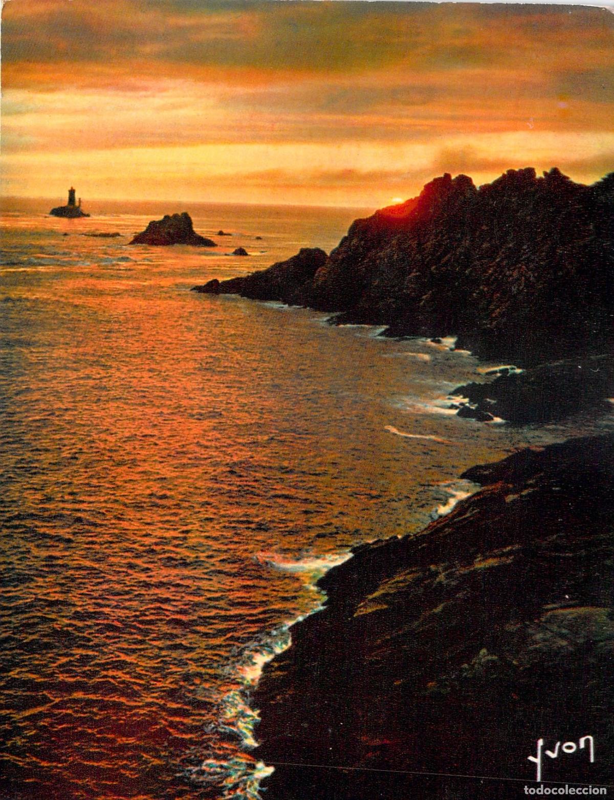 Postais: Postal de la Pointe du Raz y el Faro de la Vieille en Breta&ntilde;a