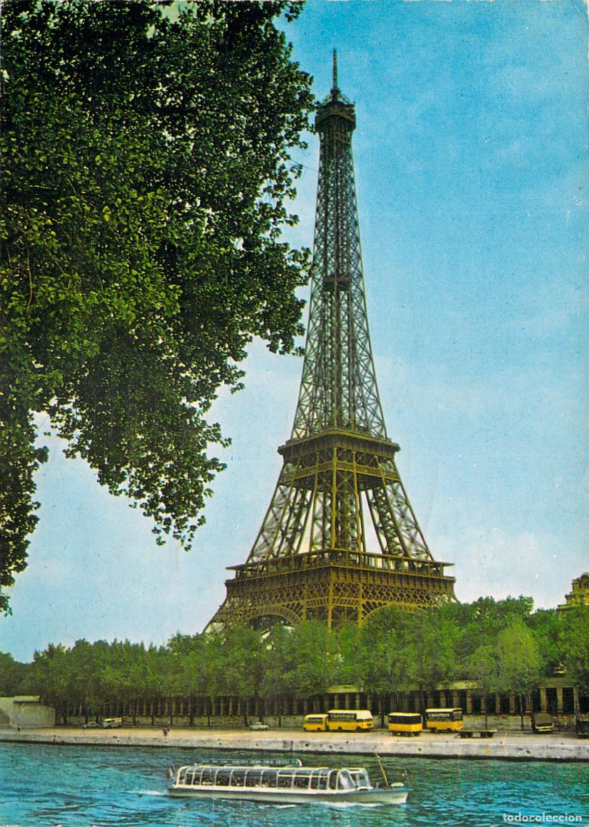 Postales: Postal de la Torre Eiffel vista desde el r&iacute;o Sena en Par&iacute;s
