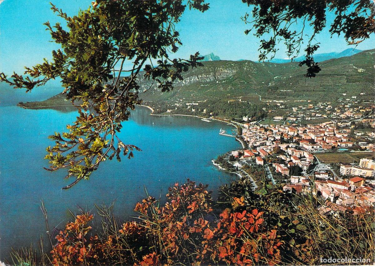 Postales: Postal de vista panor&aacute;mica del Lago de Garda desde la Rocca