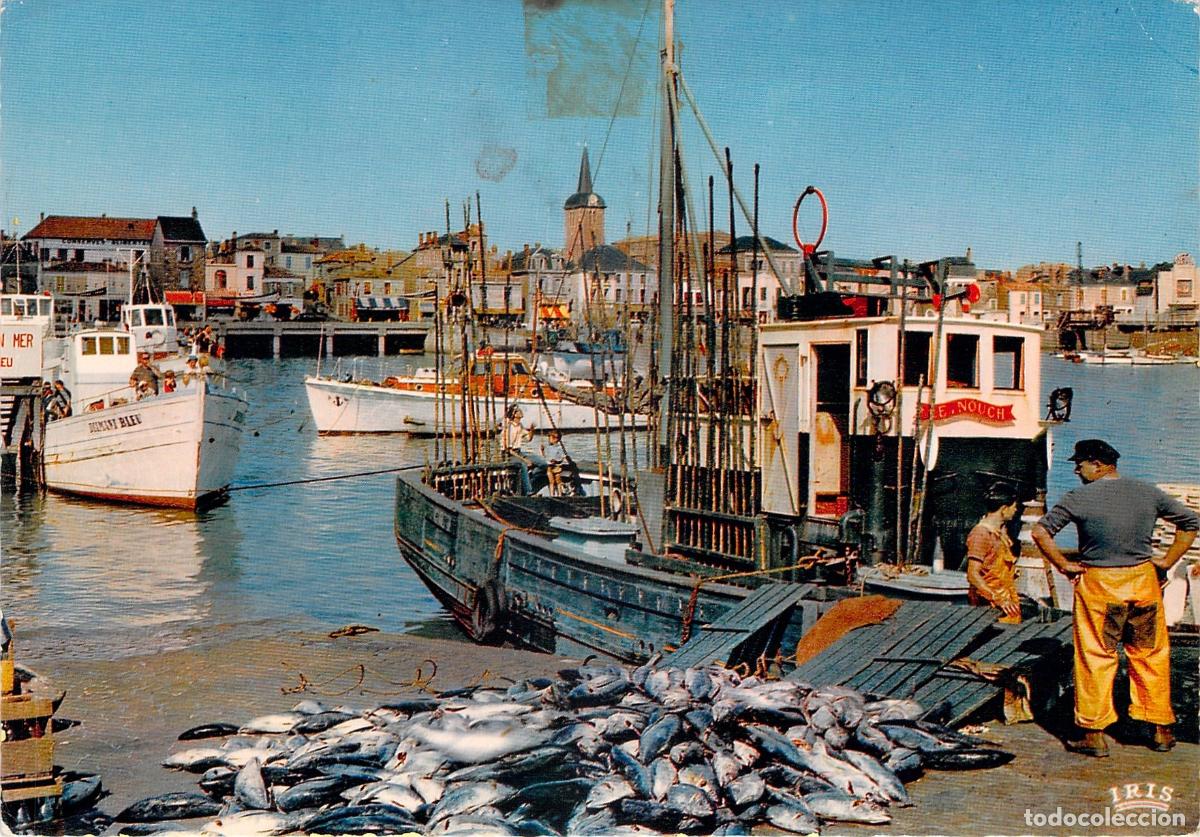 Postales: Postal de los barcos de pesca en el puerto de Les Sables d'Olonne