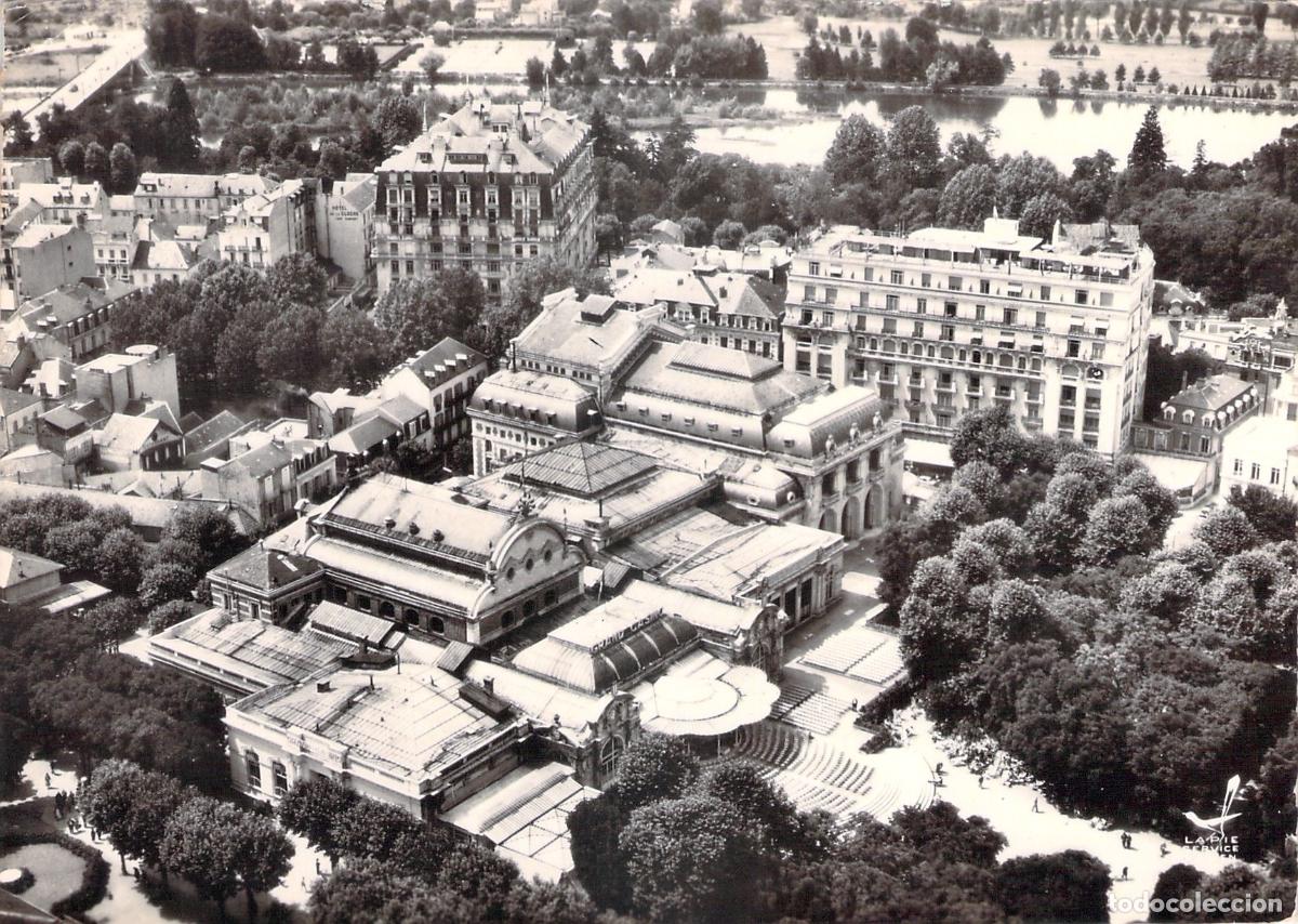 Cartes Postales: Postal de Vichy Le Grand Casino Vista A&eacute;rea