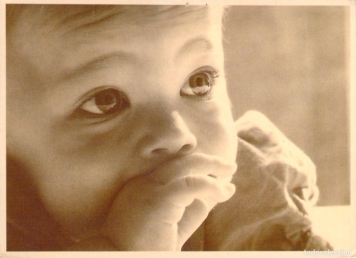 Postales: Postal de fotograf&iacute;a art&iacute;stica en primer plano de un ni&ntilde;o