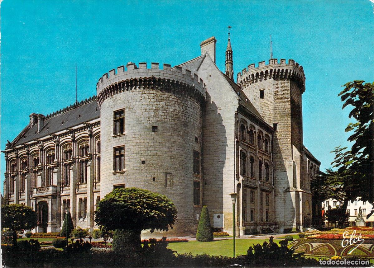 Postais: Postal de L'H&ocirc;tel de Ville en Angoul&ecirc;me Francia