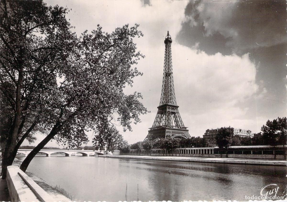 Postais: Postal de la Torre Eiffel vista desde la Avenida de Nueva York en Par&iacute;s