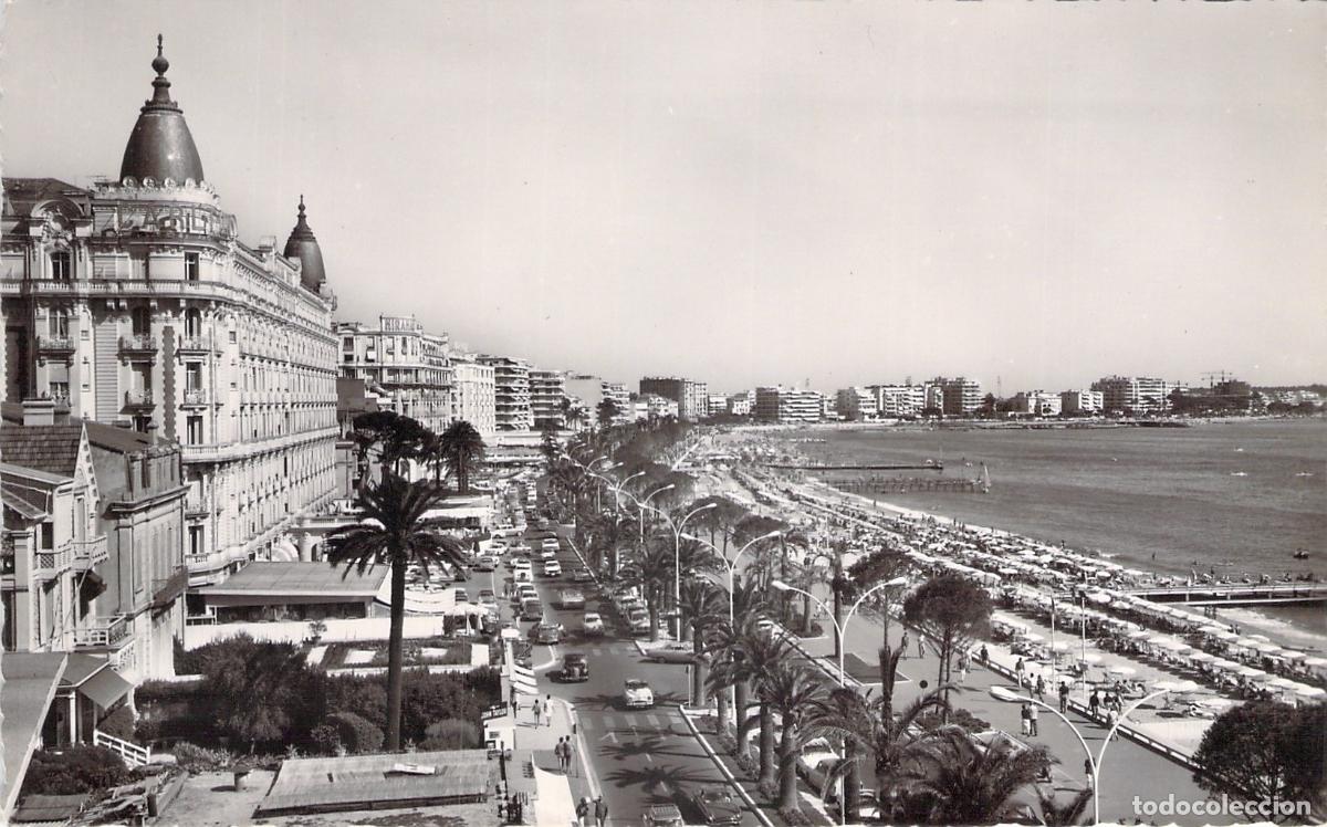 Postales: Postal de Cannes Boulevard de la Croisette y Hotel Carlton