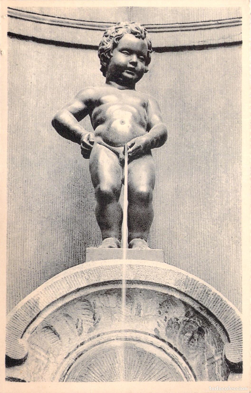 Postales: Postal de la emblem&aacute;tica estatua Manneken Pis en Bruselas