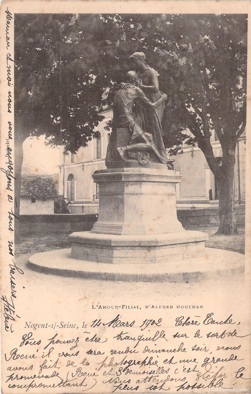 Postales: Postal antigua de la estatua L'Amour-Filial en Nogent-sur-Seine