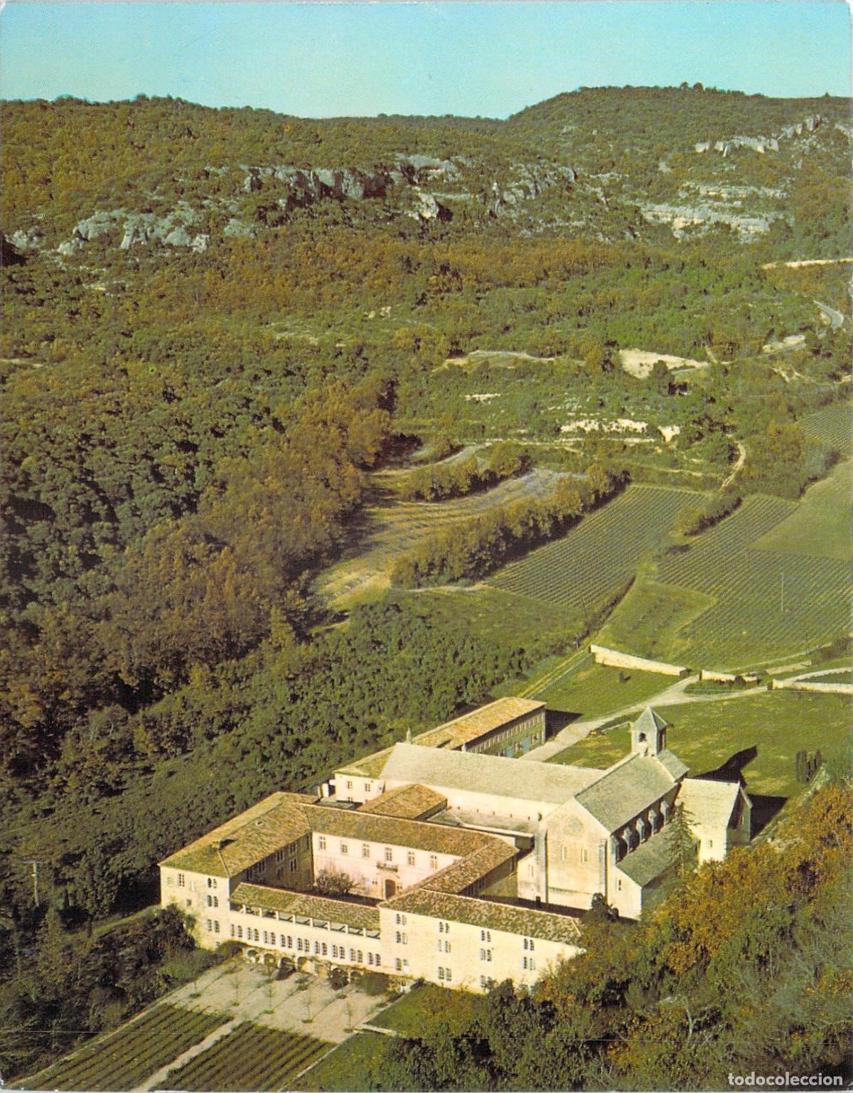 Postales: Postal de la Abad&iacute;a de S&eacute;nanque en Gordes, Francia