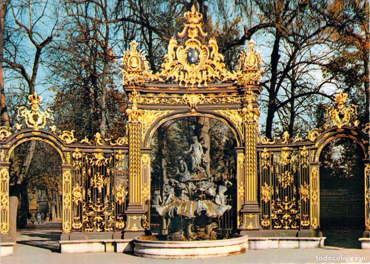 Postales: Postal de la Fuente de Amphitrite en Nancy, Francia