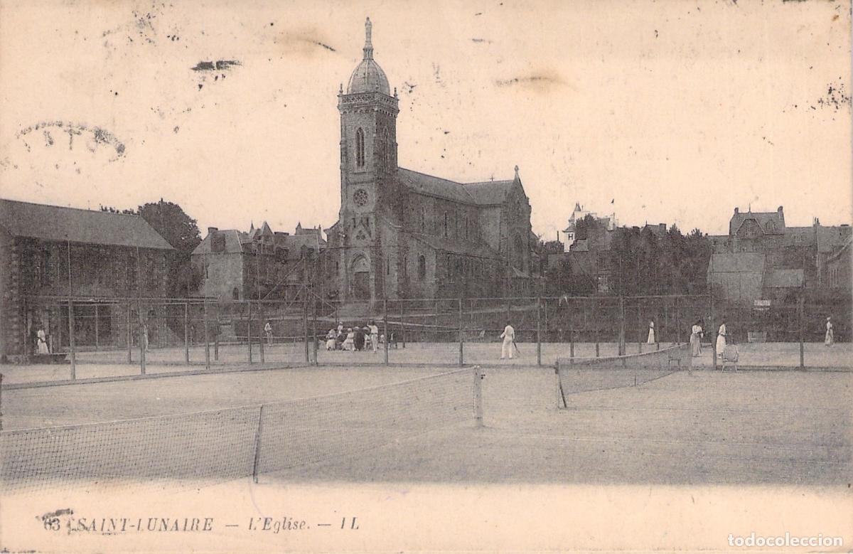 Cartes Postales: Postal de Saint-Lunaire con Vista de la Iglesia y Pista de Tenis