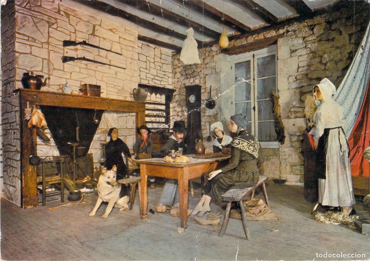Postales: Postal de Montignac-Lascaux: Escena tradicional de P&eacute;rigord