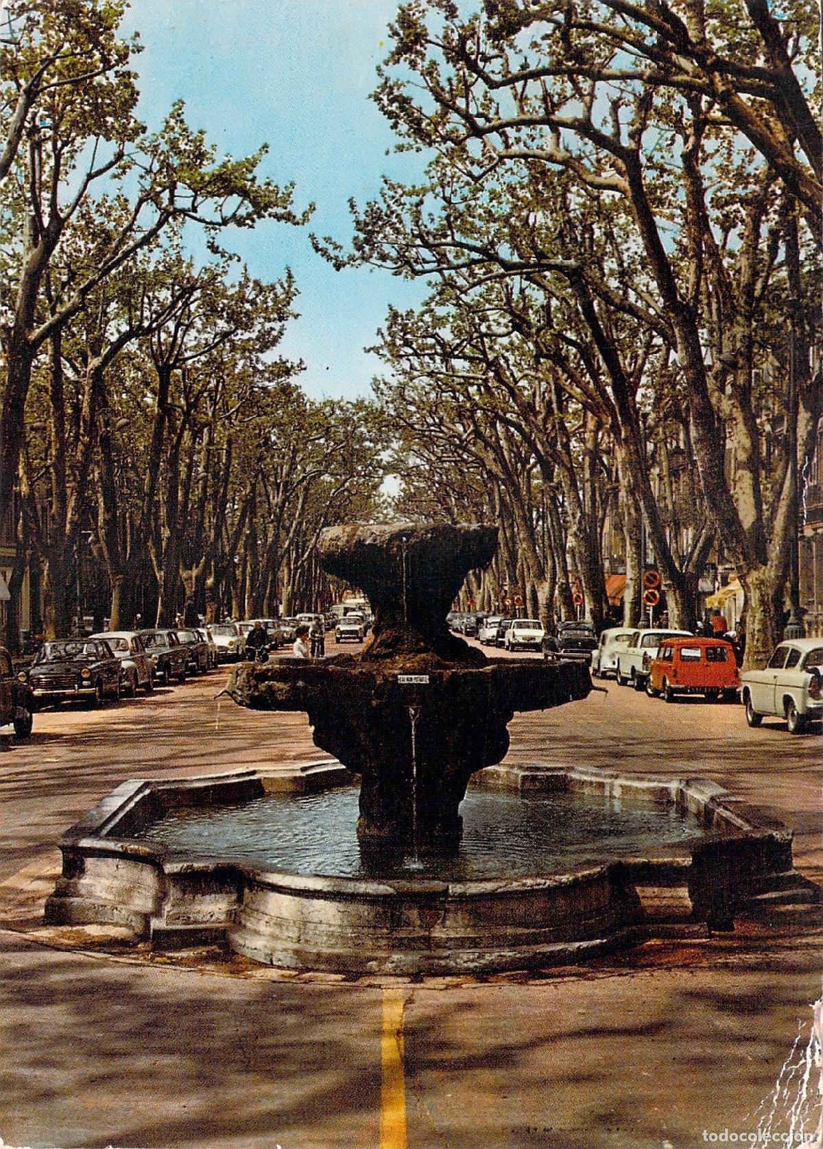 Postales: Postal de la Fuente de los Nueve Ca&ntilde;ones en Aix-en-Provence