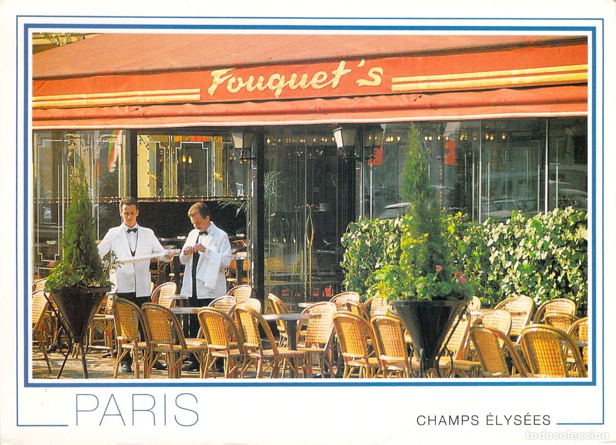 Postales: Postal de la terraza del restaurante Fouquet's en los Campos El&iacute;seos, Par&iacute;s