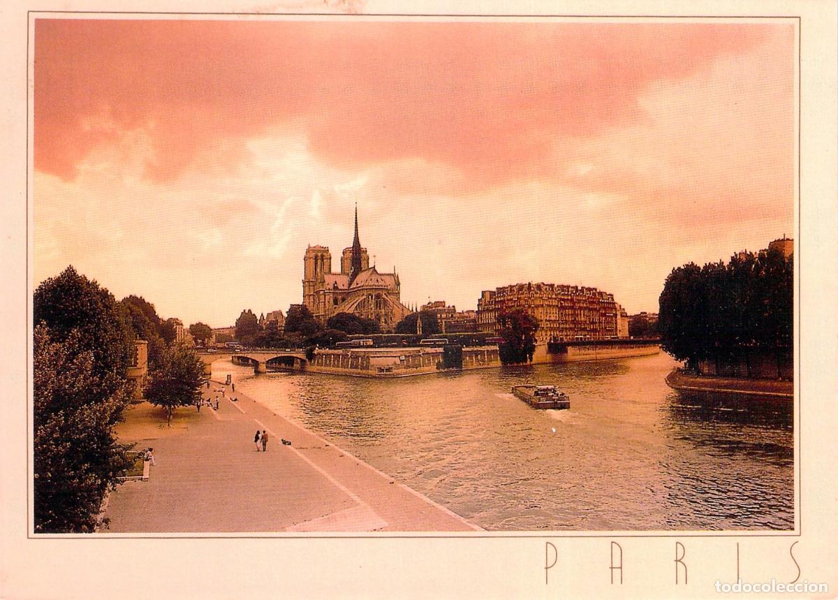 Postales: Postal de la Catedral de Notre-Dame y el R&iacute;o Sena en Par&iacute;s