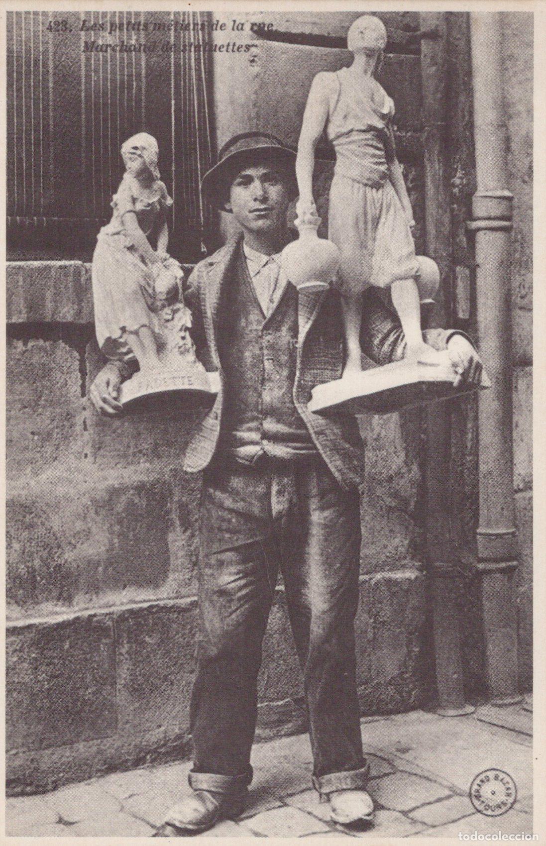 Postcards: France Tours Marchand de Statuettes *YAH039