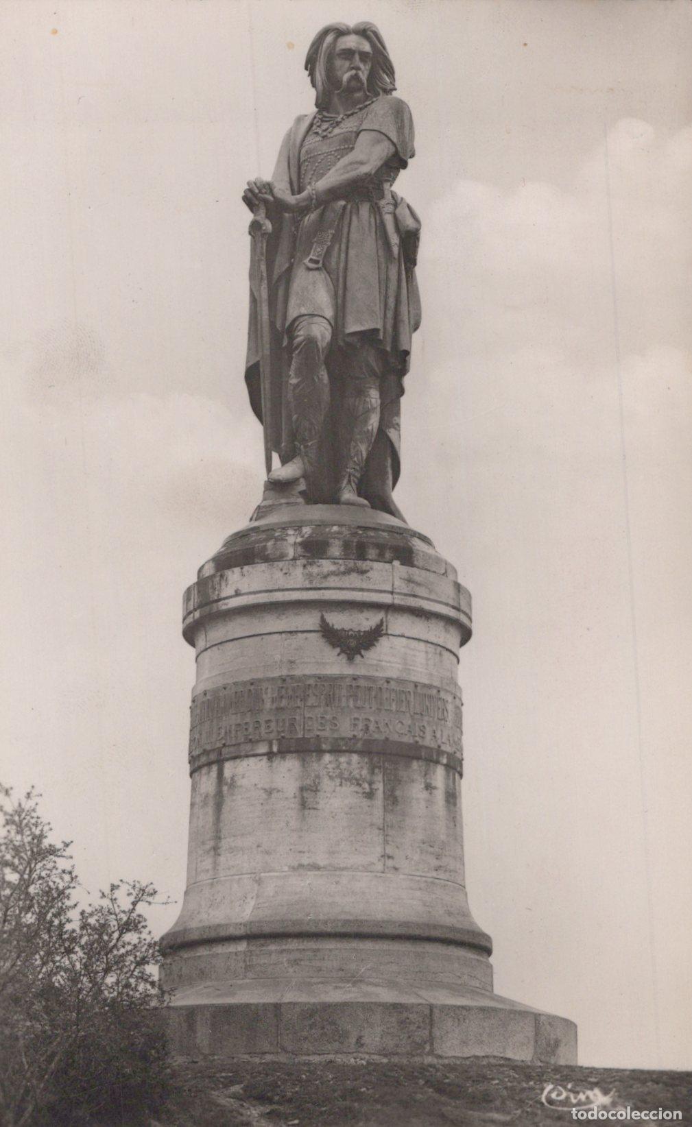 Postcards: France Alise Ste Reine Statue de Vercing&eacute;torix Par Millet Real Photo *YAH054
