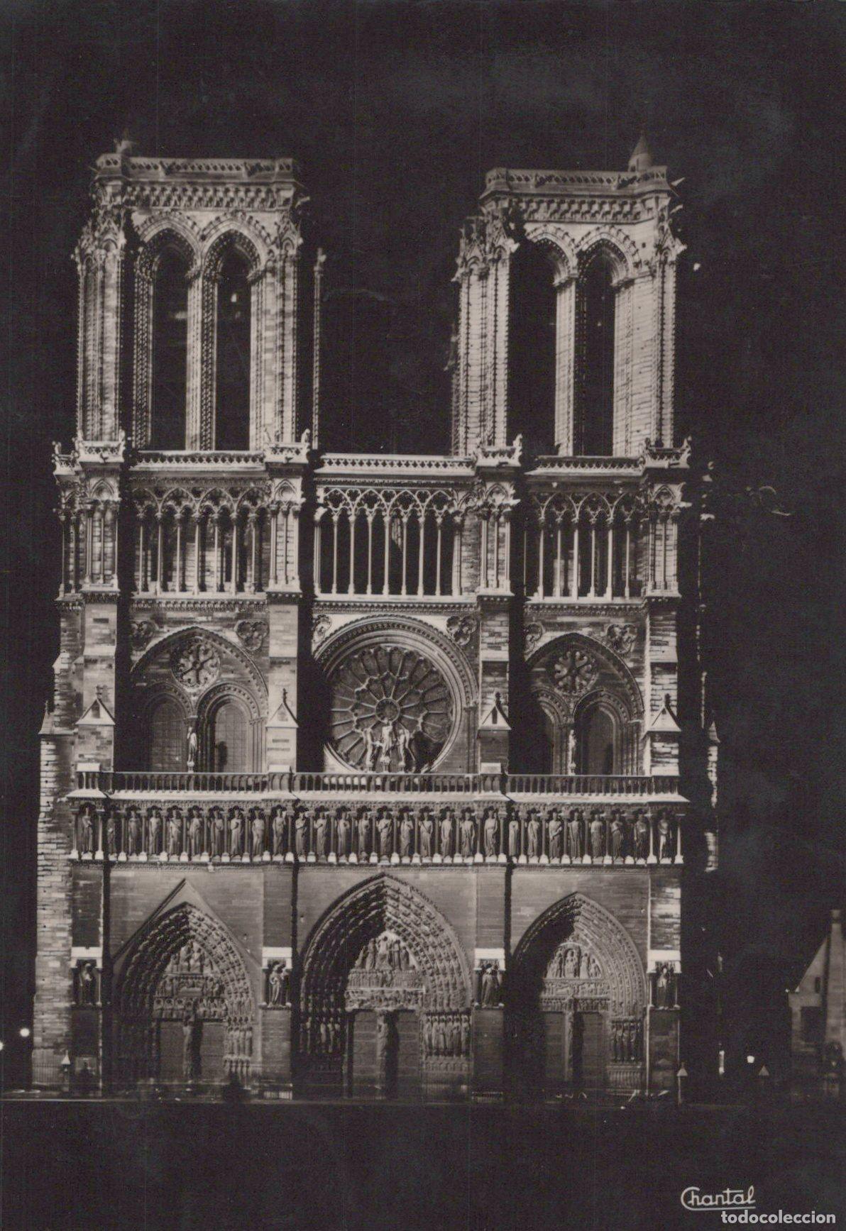 Postcards: France Arc de Triomphe Paris &Icirc;le de Cath&eacute;drale Notre Dame Real Photo *YAH079