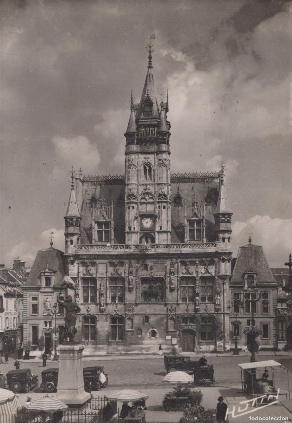 Postcards: France Compiegne Compi&egrave;gne Hauts de L H&ocirc;tel de Ville Unposted *YAH080