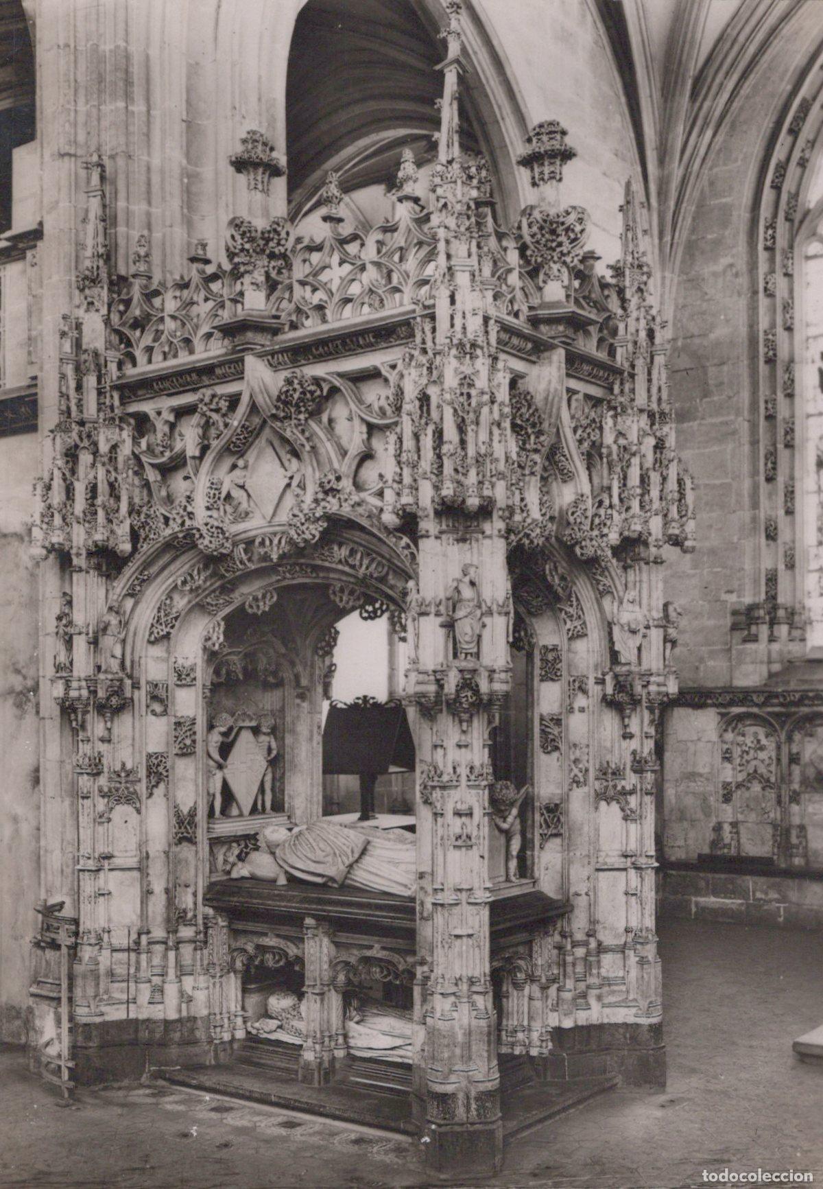 Postcards: France Bourg en Bresse Eglise de Brou Tombeau Real Photo Unposted *YAH066