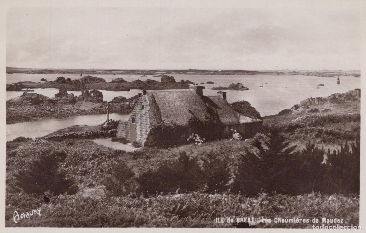 Postcards: France Ile de Br&eacute;hat Ile de Brehat Bretagne Chaumi&egrave;res de Unposted *YAH158