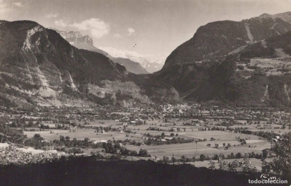 Postcards: France Cluses Vue G&eacute;n&eacute;rale de la Ville Montagnes Real Photo *YAH126