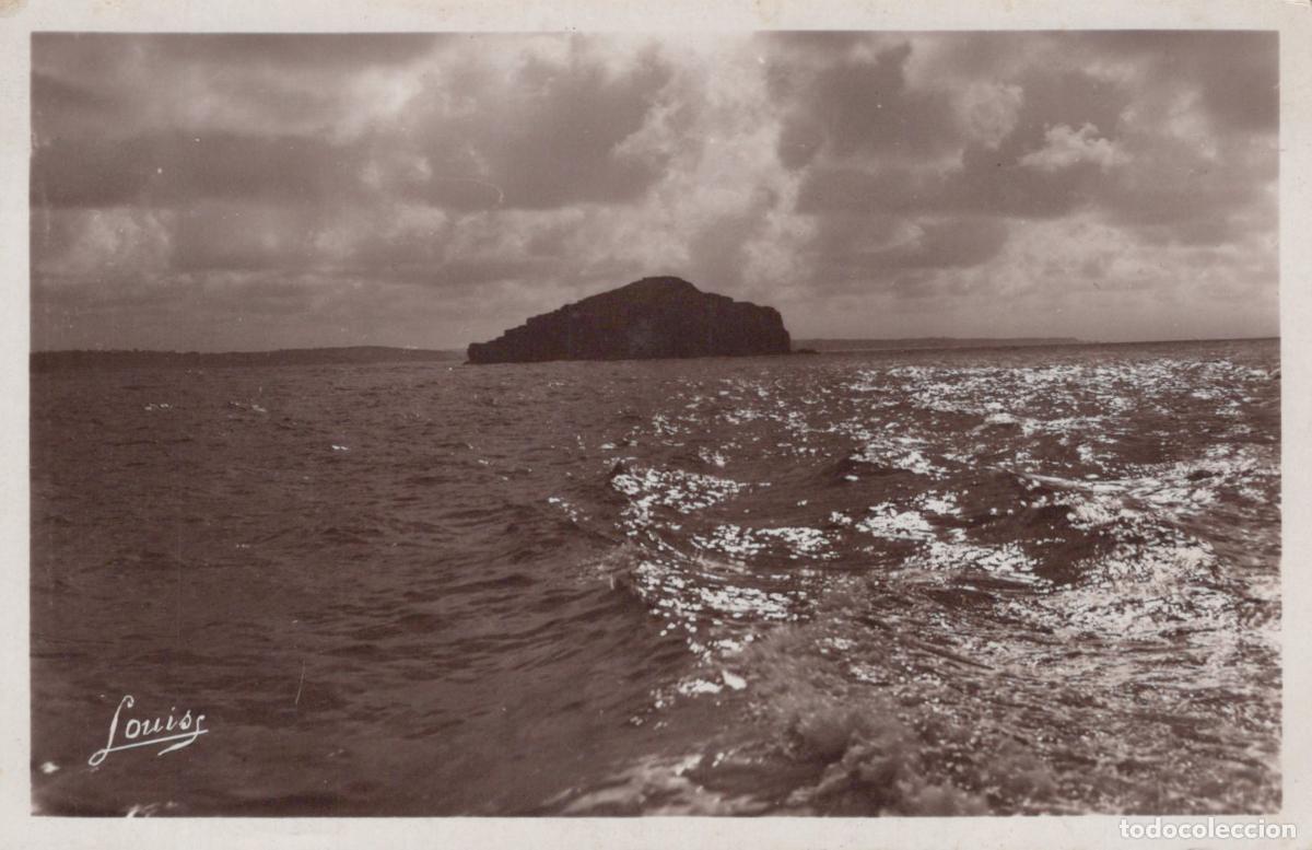 Postcards: France Cap Frehel L Amas du Cap sur la Baie de la Fresnaye *YAH163
