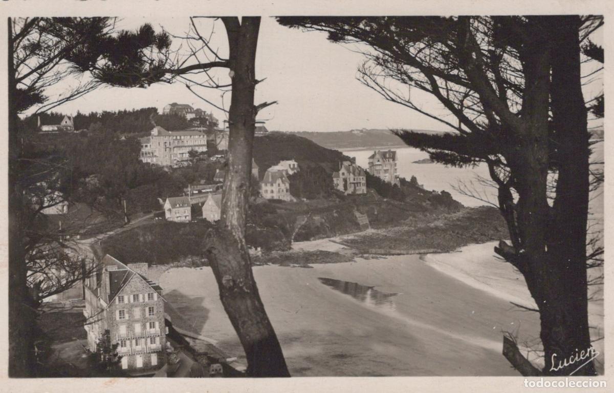 Postcards: France Perros Guirec Bretagne Plage de Trestrignel Villas Unposted *YAH168
