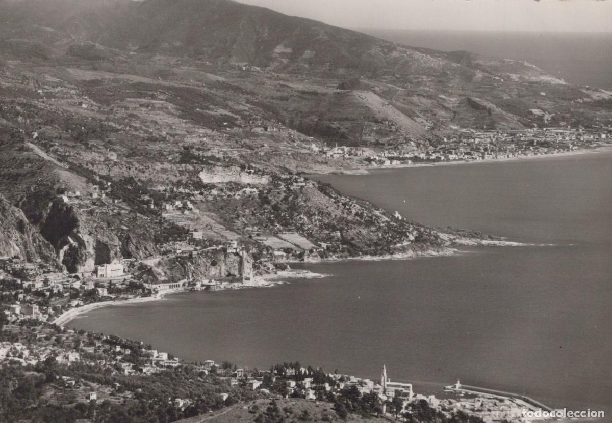 Cartoline: France Menton Vue Panoramique de la C&ocirc;te M&eacute;diterran&eacute;enne Real Photo *YAH228