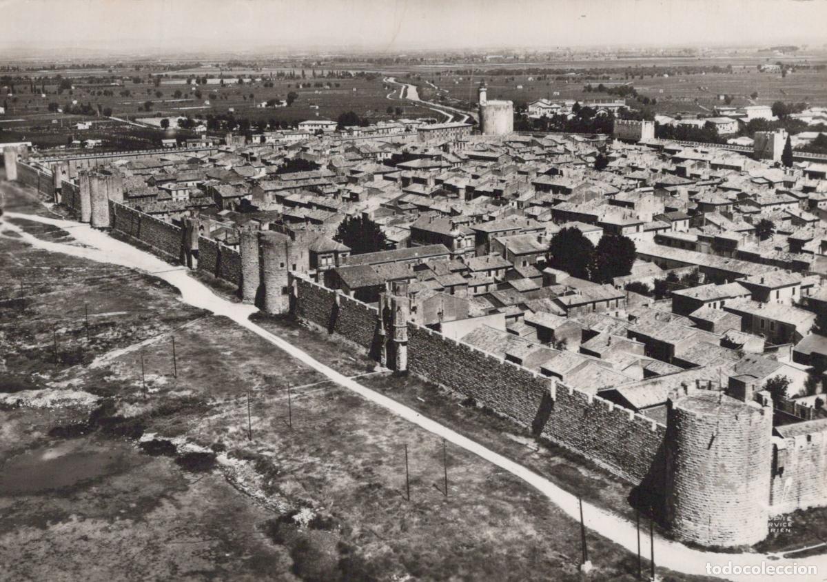 Cartoline: France Aigues Mortes Les Remparts C&ocirc;t&eacute; Sud Vue A&eacute;rienne Unposted *YAH196