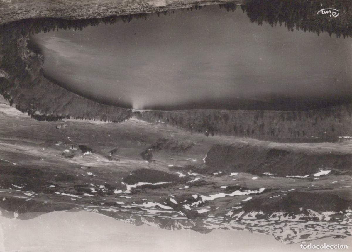 Postales: France Other Unclassified Lac Pavin Vue A&eacute;rienne Lac Real Photo Unposted *YAH303