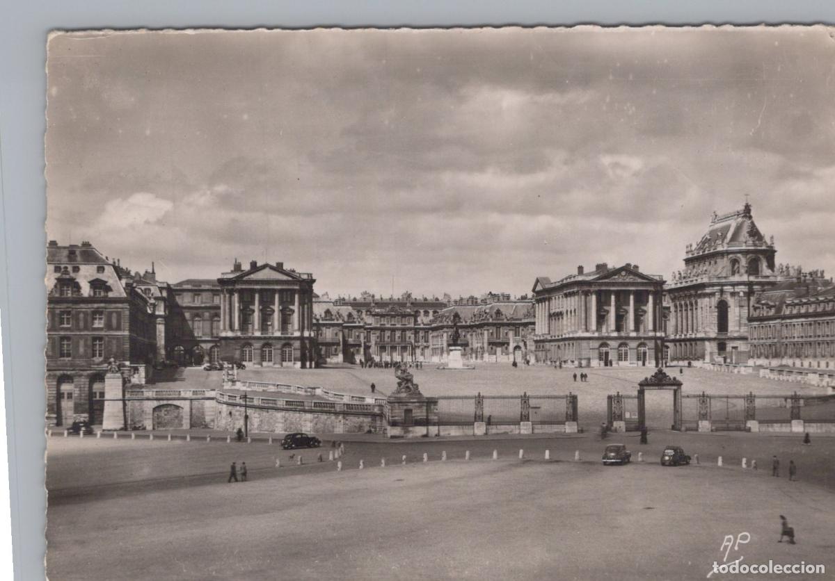 Cartes Postales: France Versailles S et O Ch&acirc;teau de Place D Armes *YAH363