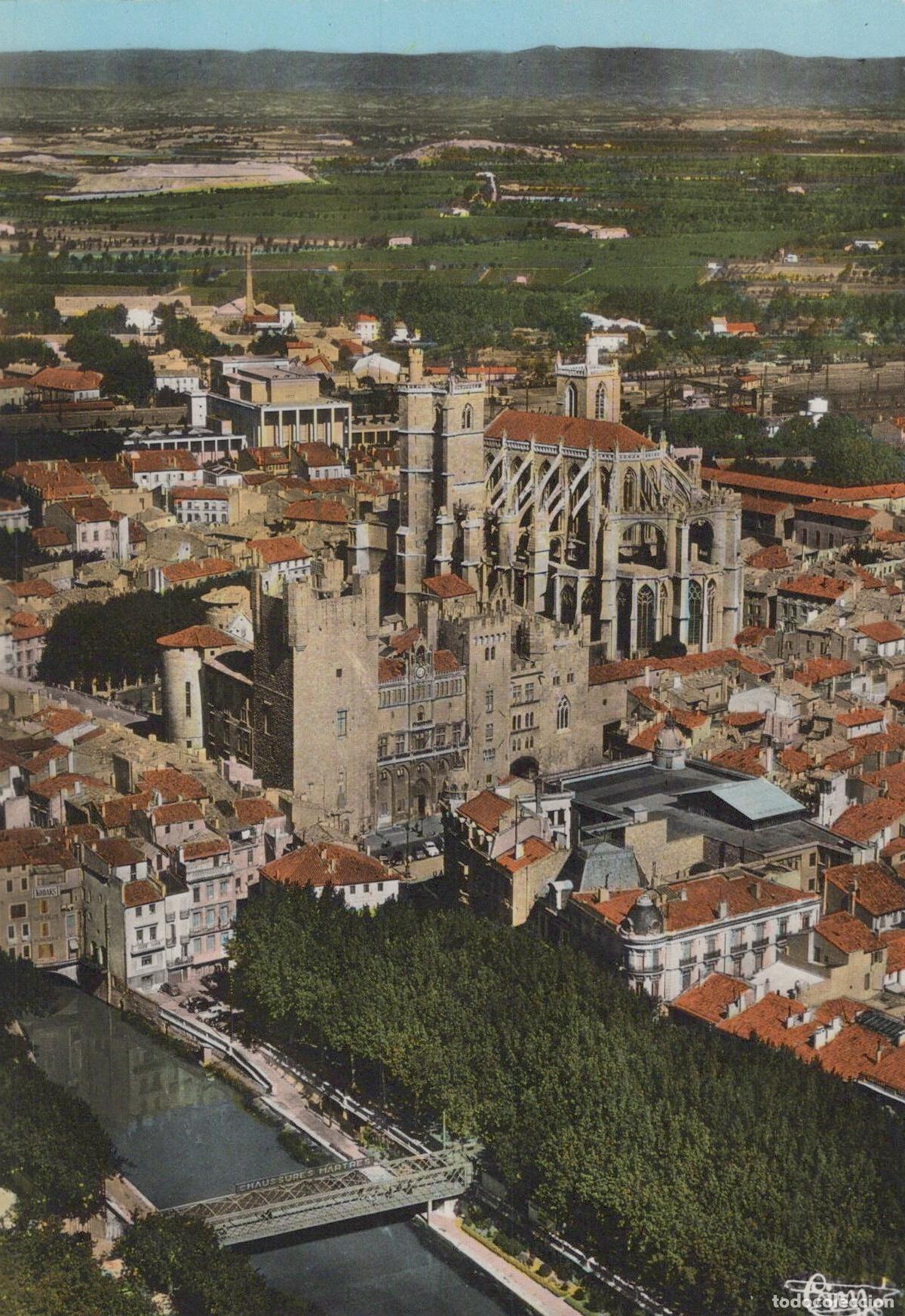 Cartes Postales: France Narbonne Vue A&eacute;rienne H&ocirc;tel de Ville et Real Photo Unposted *YAH384