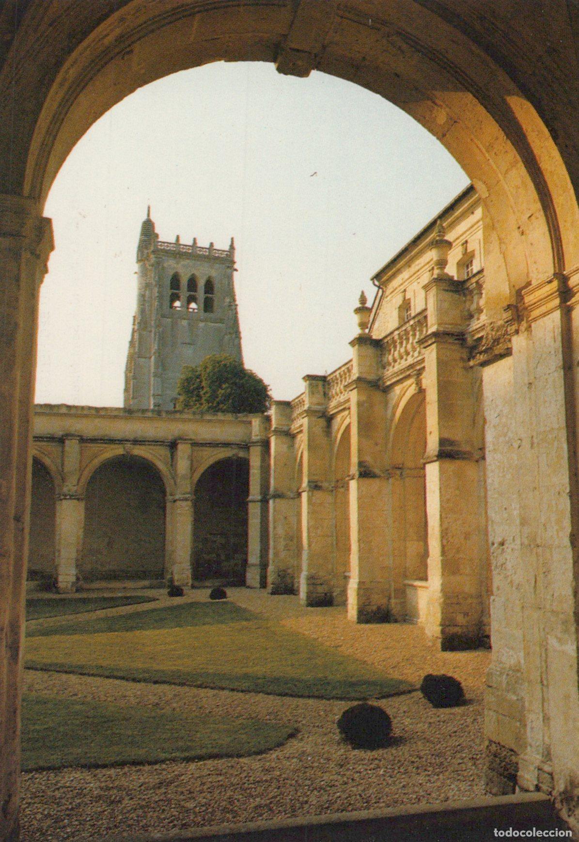 Cartoline: France Le Bec Hellouin Normandie Abbaye Notre Dame Clo&icirc;tre *YAH449