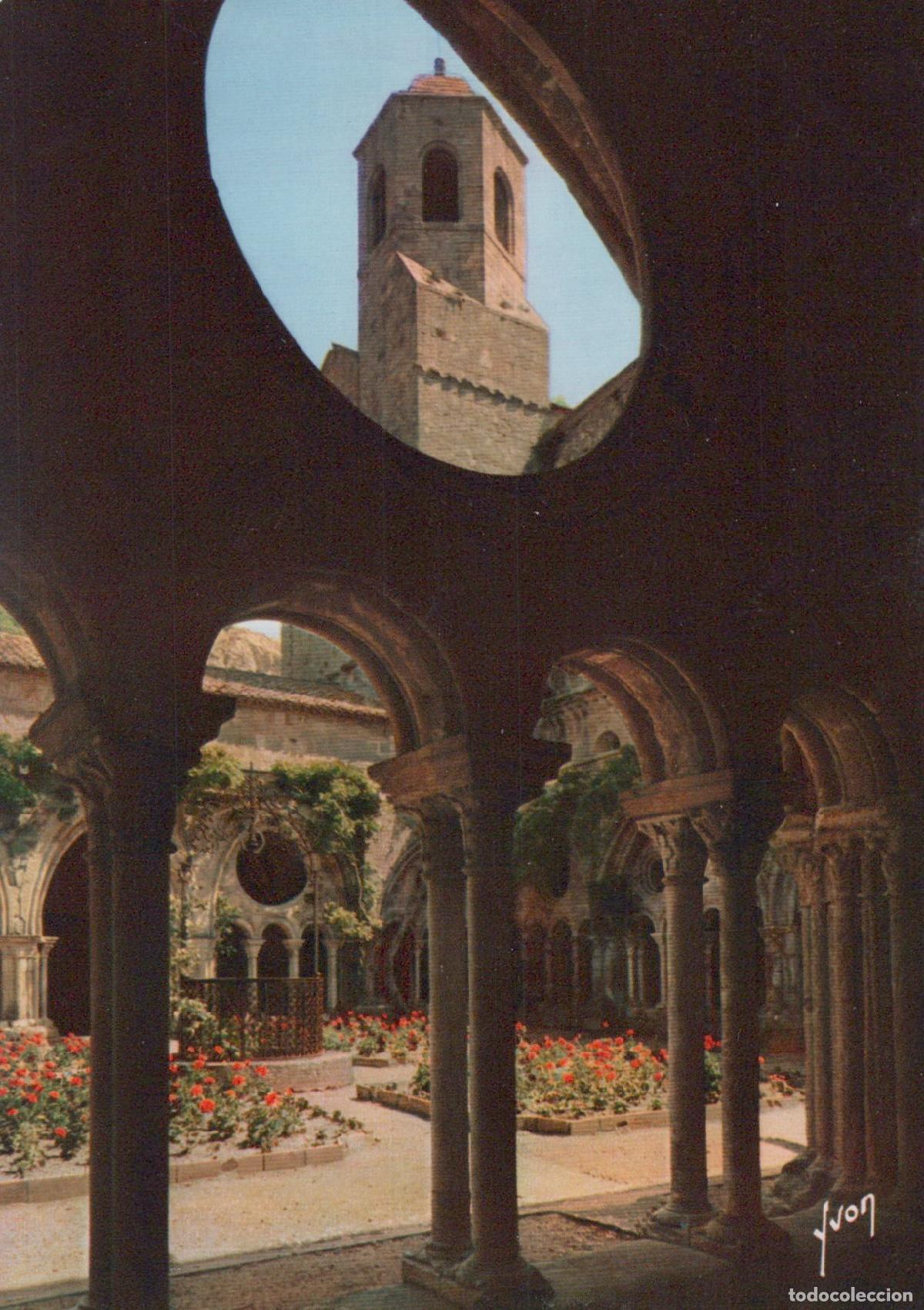 Postcards: France Narbonne Abbaye de Fontfroide Clo&icirc;tre Architecture Unposted *YAH382