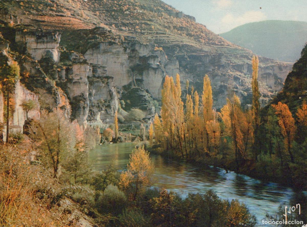 Postcards: France Gorges du Tarn Cirque de Pougnadoires Paysage Fluvial Automnal *YAH660