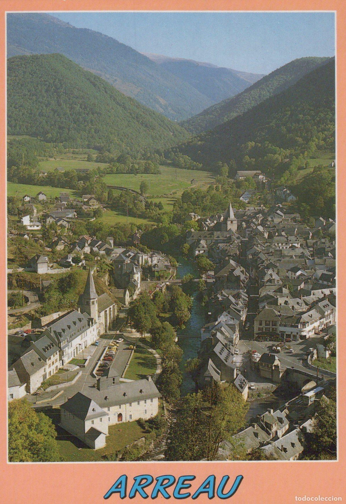 Cartes Postales: France Lourdes Arreau Vue A&eacute;rienne du Village Dans la Vall&eacute;e D Aure *YAH476