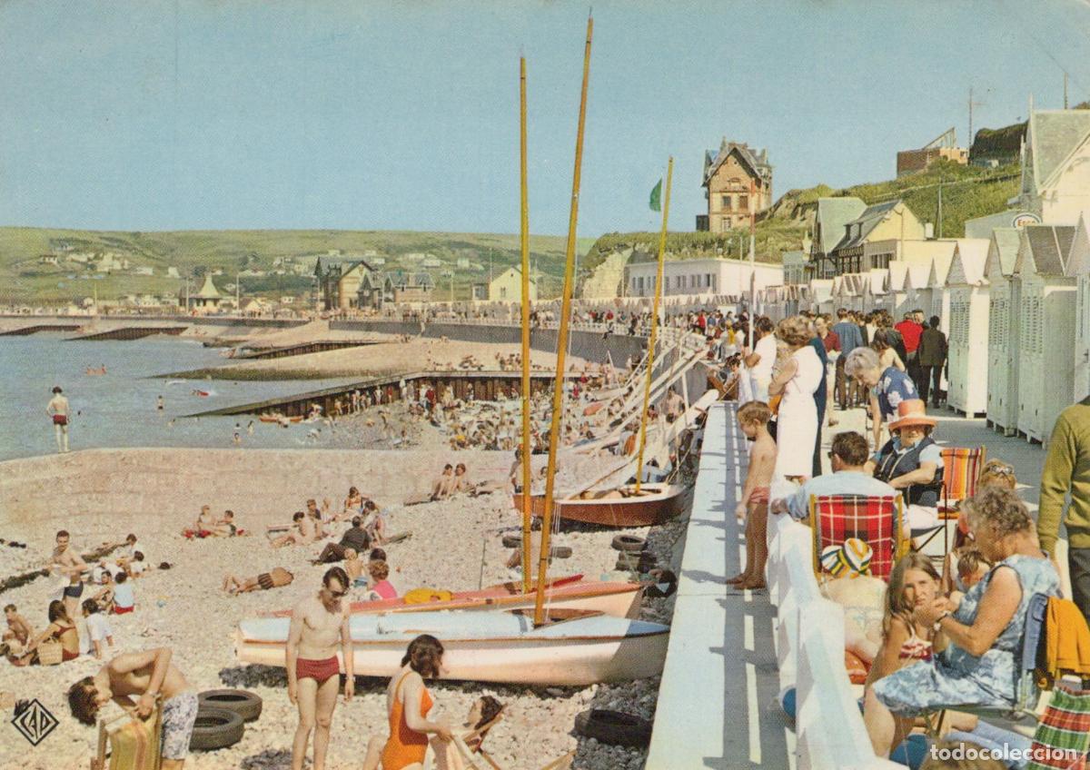 Postales: France Mer Veulettes sur Plage Anim&eacute;e Unposted *YAH586