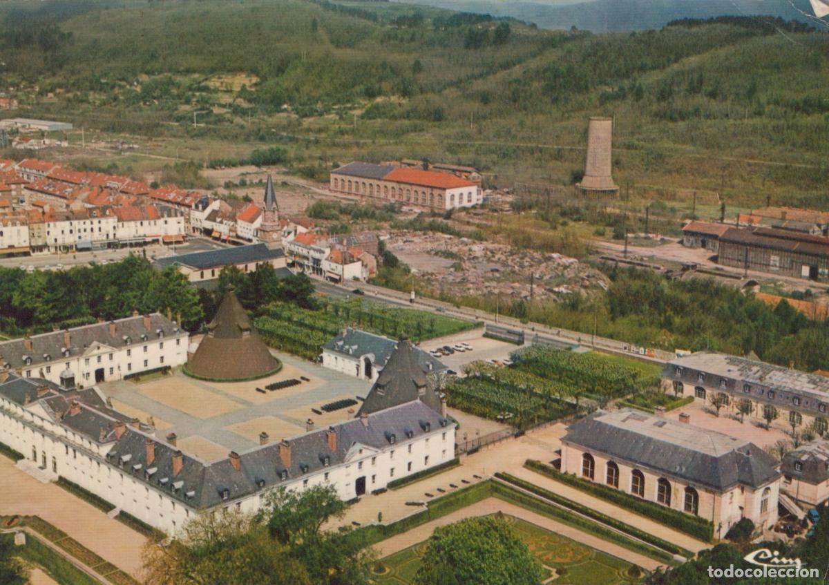 Cartoline: France Le Creusot Ch&acirc;teau de la Verrerie Paysage Industriel *YAH737