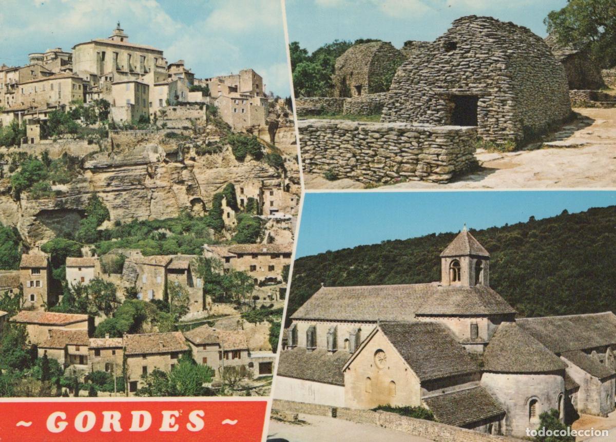 Cartoline: France Gordes Village Perch&eacute; Bories Abbaye de S&eacute;nanque Unposted *YAH767