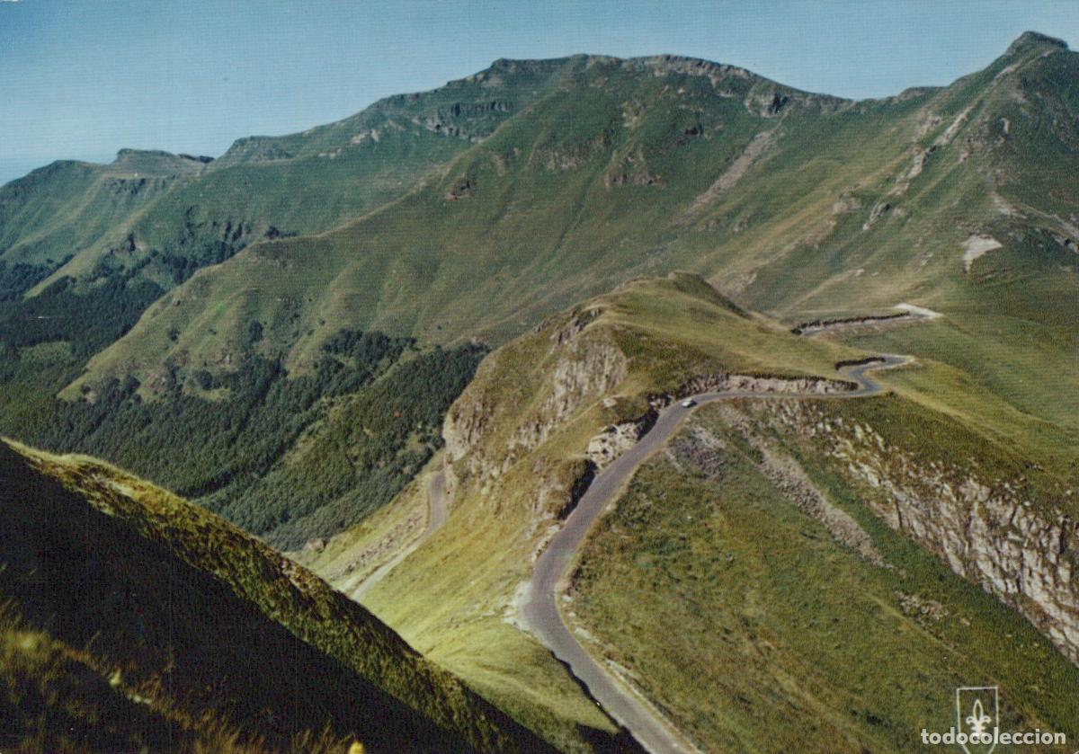 Postales: France Puy Mary Paysage Montagne Route des Cr&ecirc;tes *YAH957