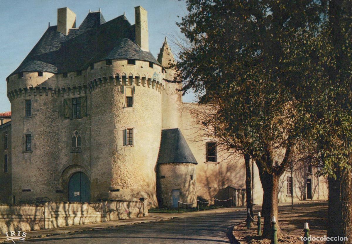 Postales: France Other Unclassified Barbezieux L Ancien Ch&acirc;teau Porte Fortifi&eacute;e *YAH967