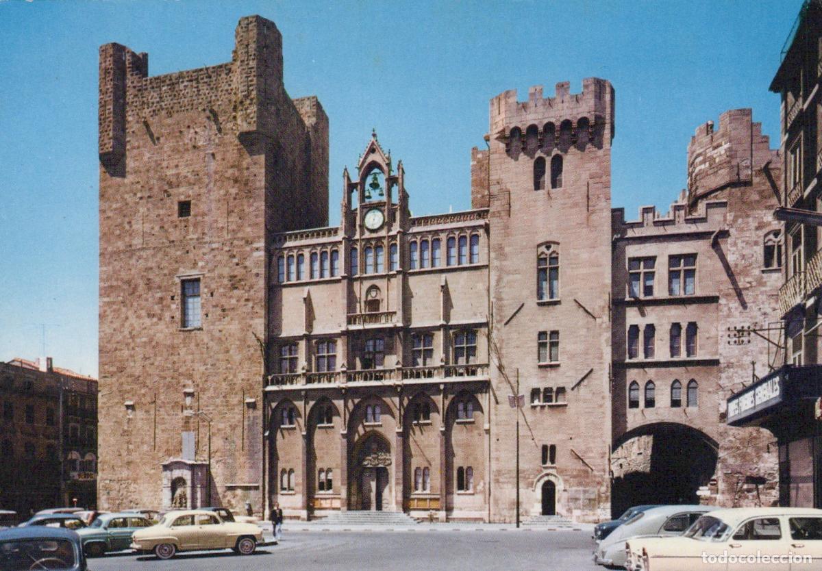 Cartes Postales: France Narbonne H&ocirc;tel de Ville Tour Sarrasine Architecture Unposted *YAK048