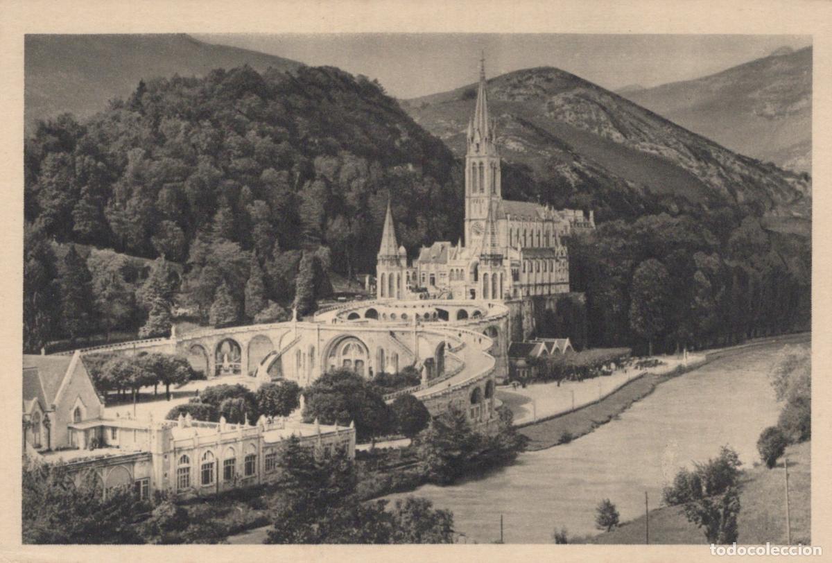 Postais: France Lourdes La Basilique Architecture Religieuse Unposted *YAK151